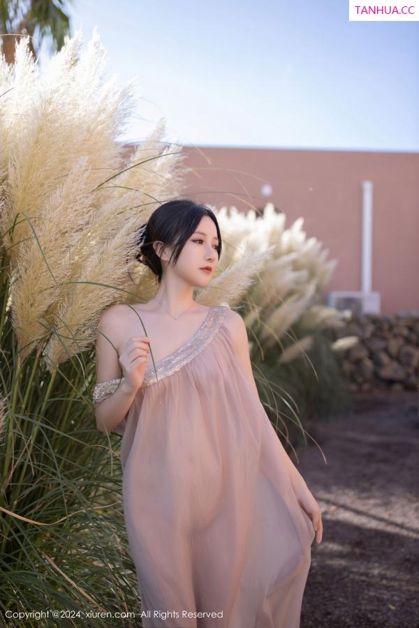 鱼子酱fish  [XiuRen]高清写真图 2024.11.22 No.9492 鱼子酱Fish 美腿性感第26张图片